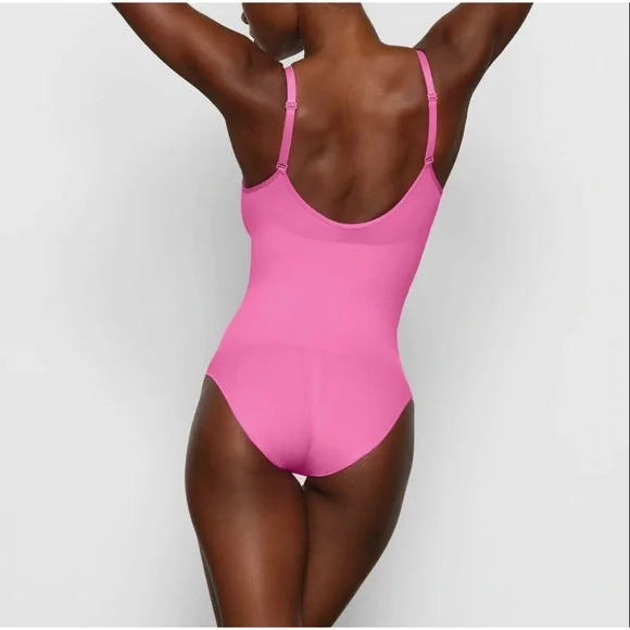 NEW Skims seamless sculpt brief bodysuit - Picture 11 of 11